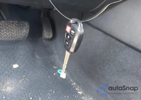 2012 Toyota Camry Se z USA, uszkodzony, nr VIN 4T1BF1FK2CU063101